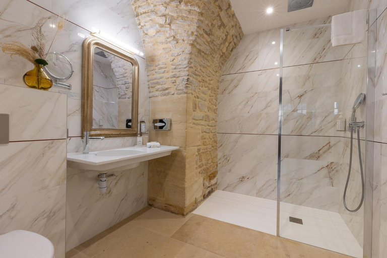 Bathroom 7