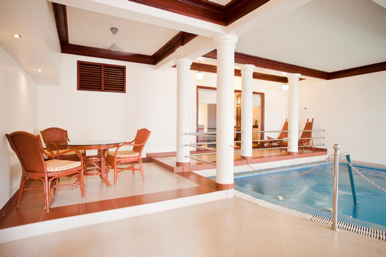 Swimming Pool 6