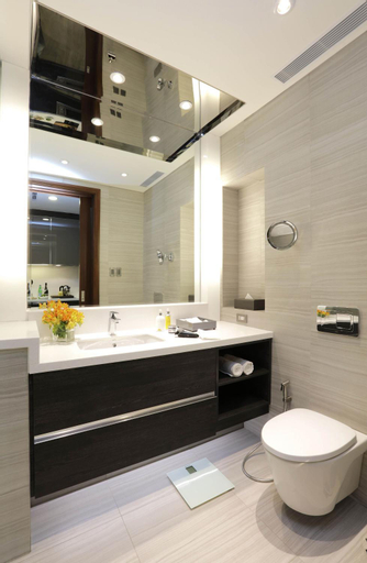 Bathroom 12