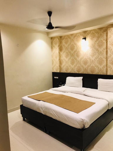 Bedroom 2, Hotel Park Plaza Varanasi, Varanasi