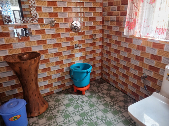 Bathroom 3, New Relax Inn, Anantnag