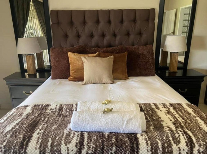Others 4, Zacks Country Stay, West Rand