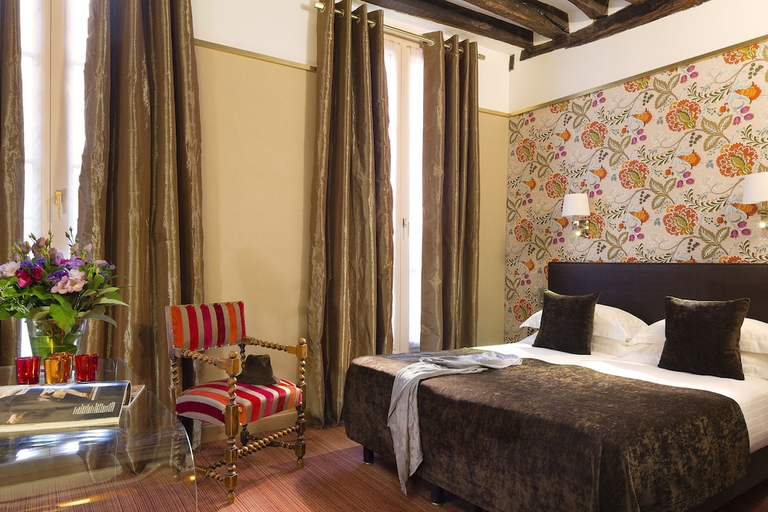 Bedroom 2, Hotel Saint Paul Rive Gauche, Paris