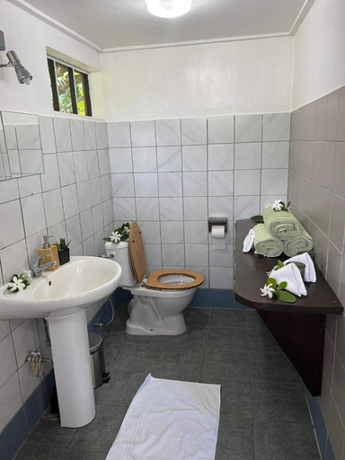 Bathroom 3, PENSION HIBISCUS TAHAA