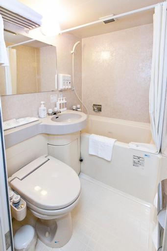 Bathroom 25