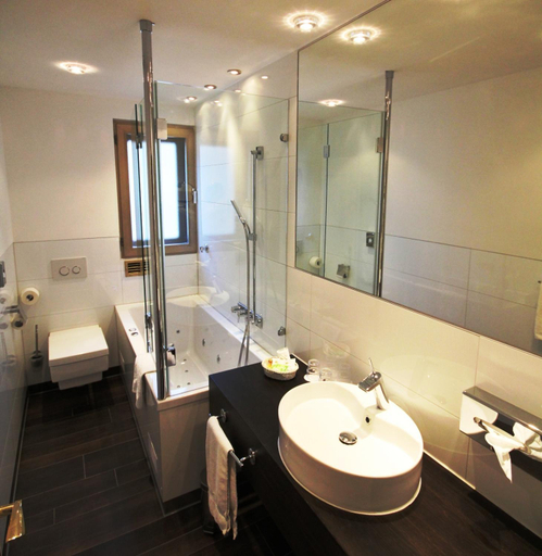 Bathroom 21