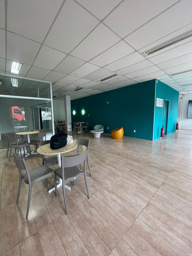 Others 5, Grand' Hostel, São Cristóvão