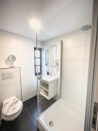Bathroom 4, Hotel Kavala, Rhein-Sieg-Kreis