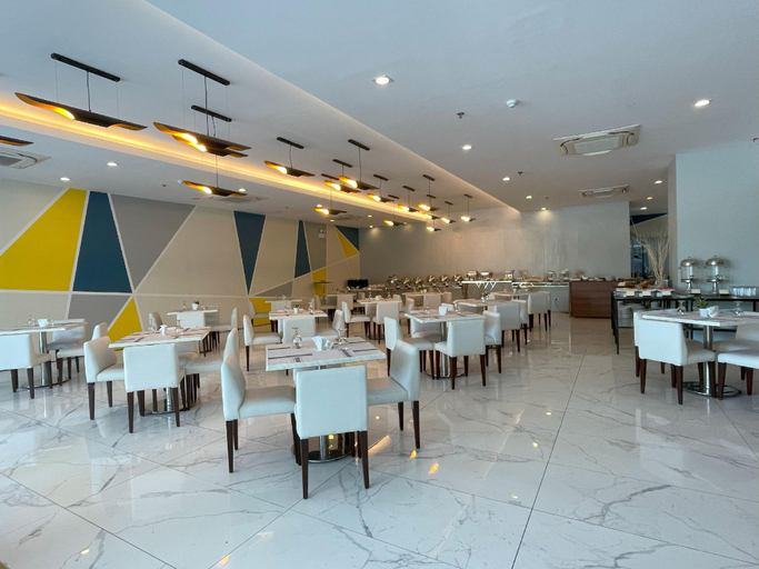 Food & Drinks 5, Golden Peak Hotel & Suites, Cebu City