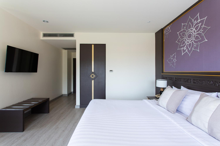 Bedroom 8