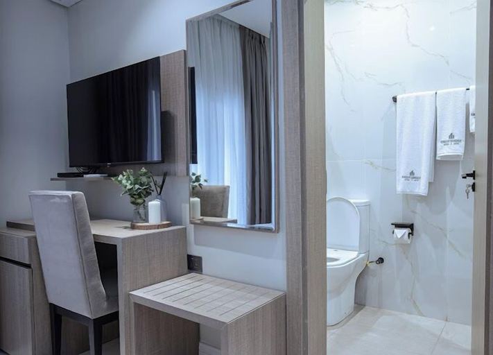 Bathroom 4, Knightsbridge Hotel and Suites, AbujaMun
