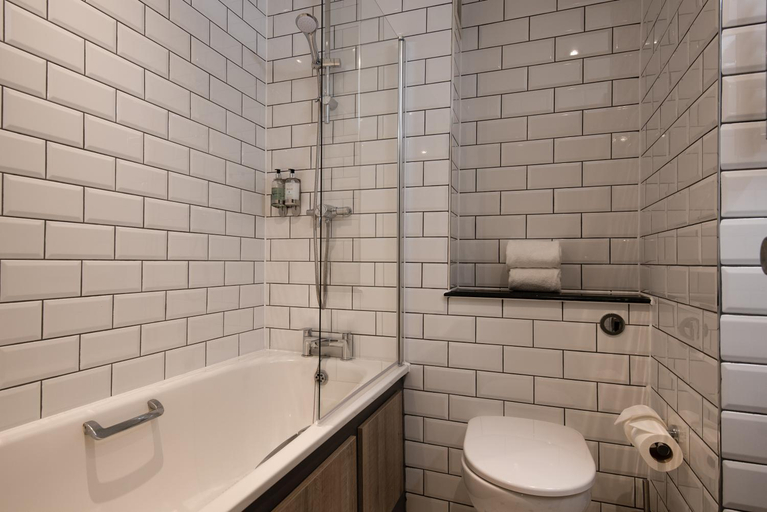 Bathroom 4, The Black Swan - The Inn Collection Group, North Yorkshire