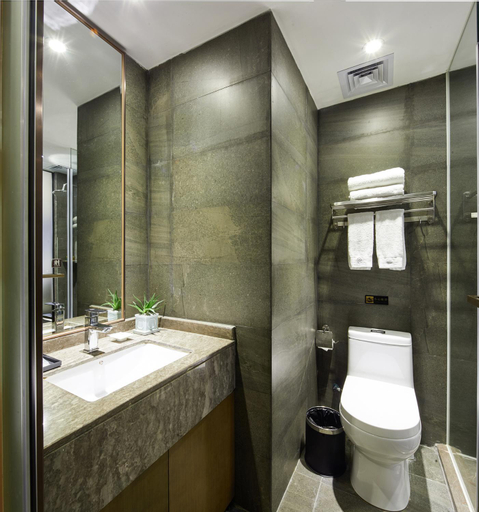 Bathroom 7