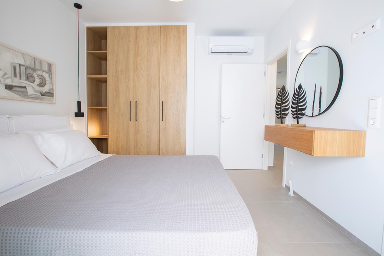 Others 2, Lirides suites, Ionian Islands