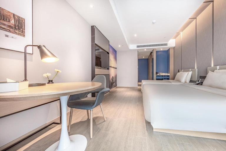 Bedroom 28