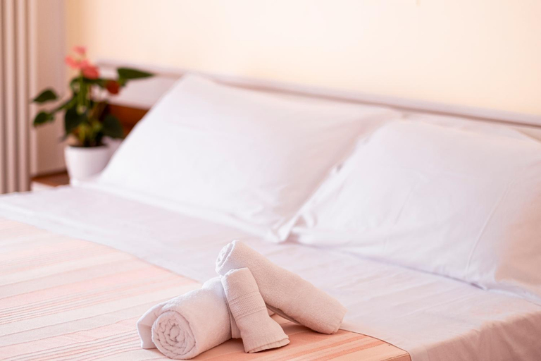 Bedroom 2, Hotel Cheri, Rimini