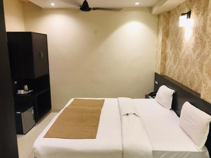 Bedroom 2, Hotel Park Plaza Varanasi, Varanasi
