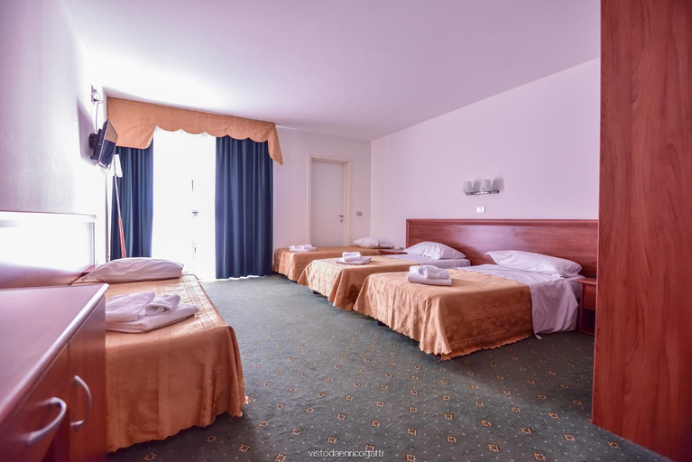 Bedroom 8