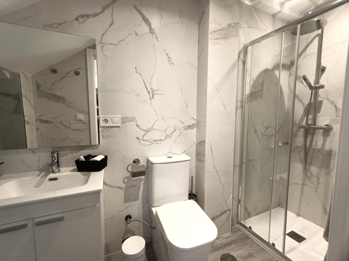 Bathroom 3, Marbella-Penuelas Old Town Apartments, Málaga
