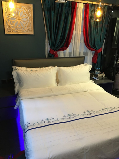 Bedroom 3, Star City Hotel - Causeway Bay, Hong Kong Island