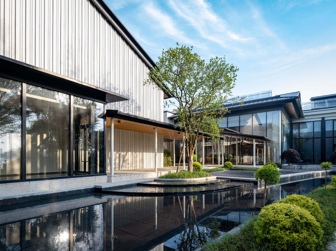 Exterior & Views 2, Nanhu Hotel, Jiaxing