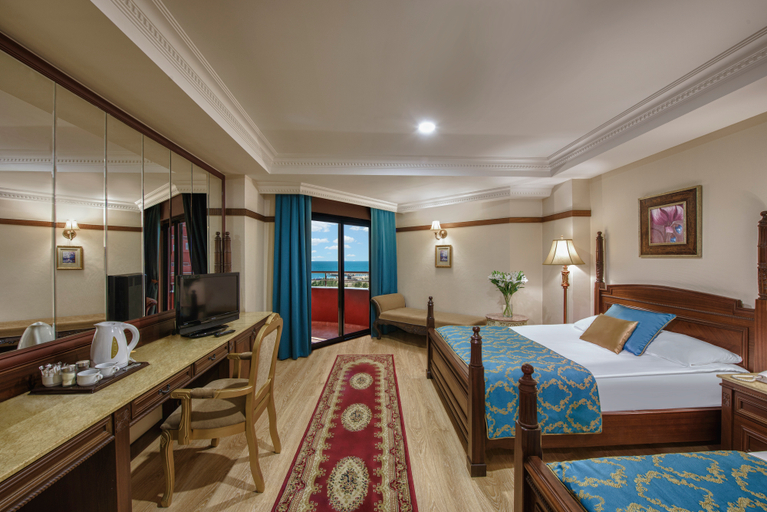 Bedroom 3, Delphin Palace, Antalya