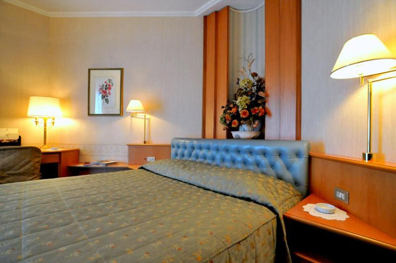 Bedroom 2, Hotel Ristorante Al Sorriso, Novara