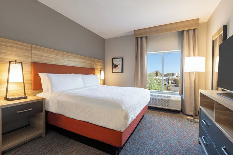 Bedroom 5, Candlewood Suites Mesa - Phoenix East, Maricopa