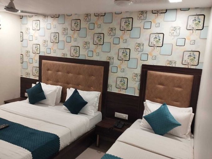 Bedroom 5, Hotel Silver Inn, Gandhinagar