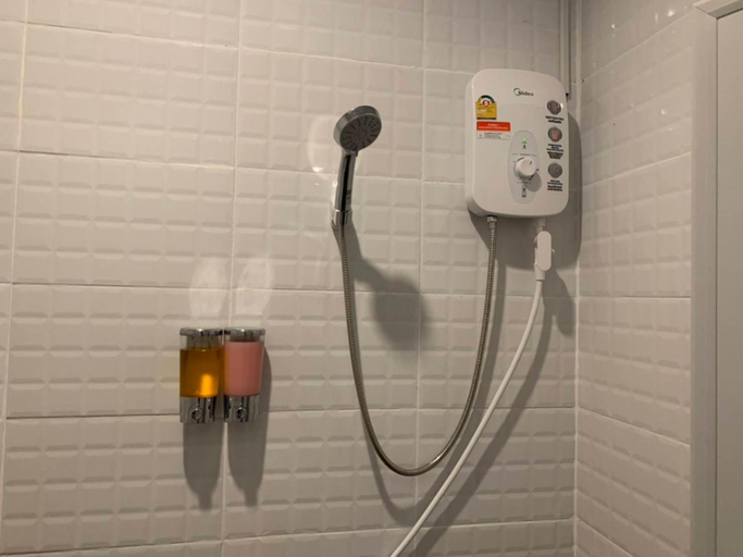 Bathroom 3, Hotel Pailifornia, Pai