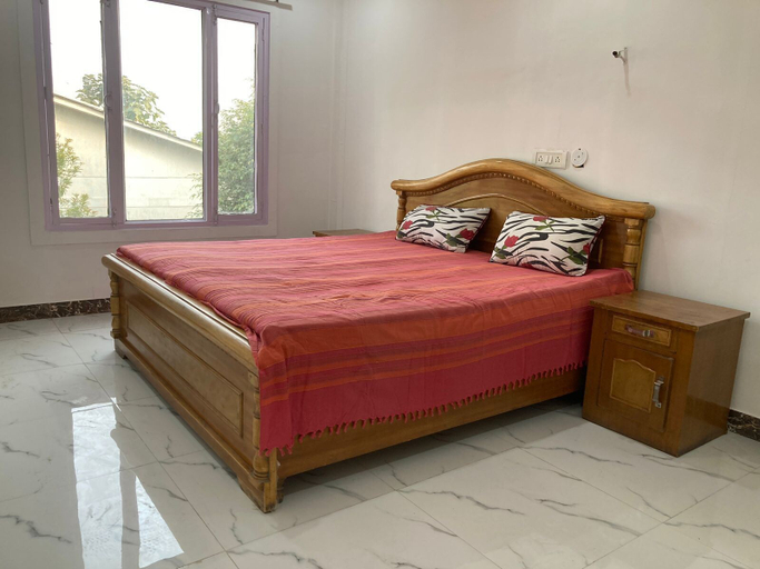 Bedroom 2, Luxsugero Farms, Faridabad