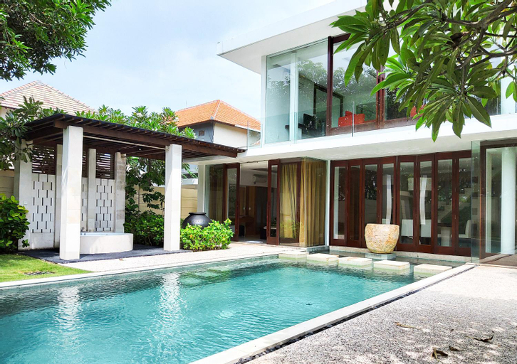 Swimming Pool 7