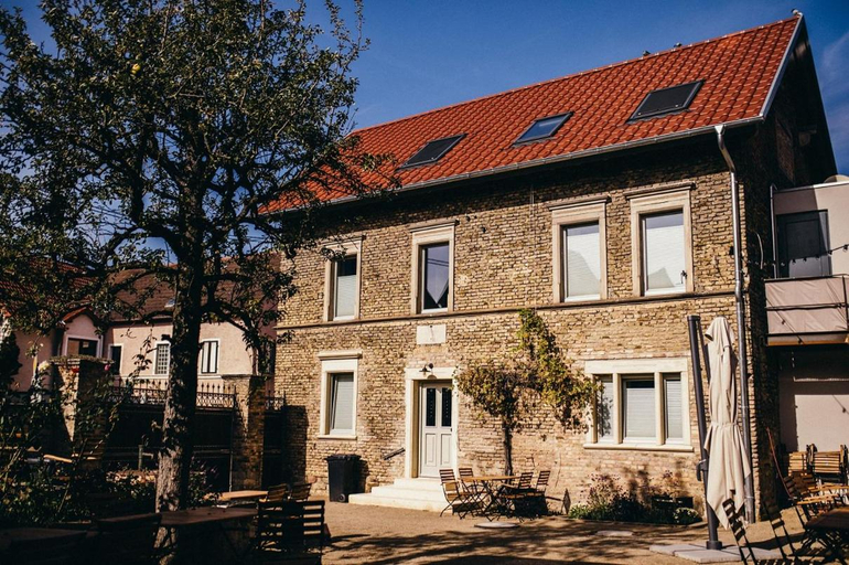 Exterior & Views 1, Gastehaus GUT & GASTLICH Stallmann-Hiestand Weingut, Restaurant & Events, Mainz-Bingen