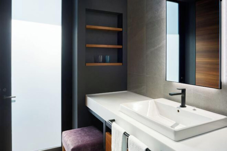 Bathroom 11