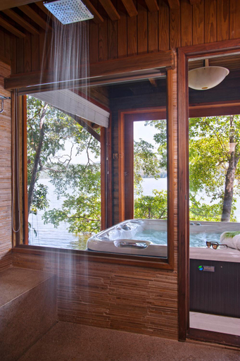 Bathroom 5, Las Lagunas Boutique Hotel, Flores