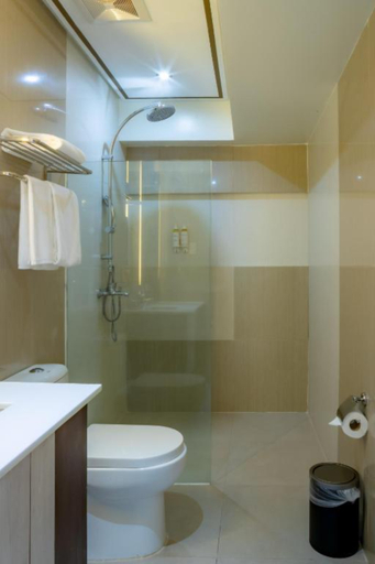 Bathroom 4, The Isabelle Hotel, Naga City