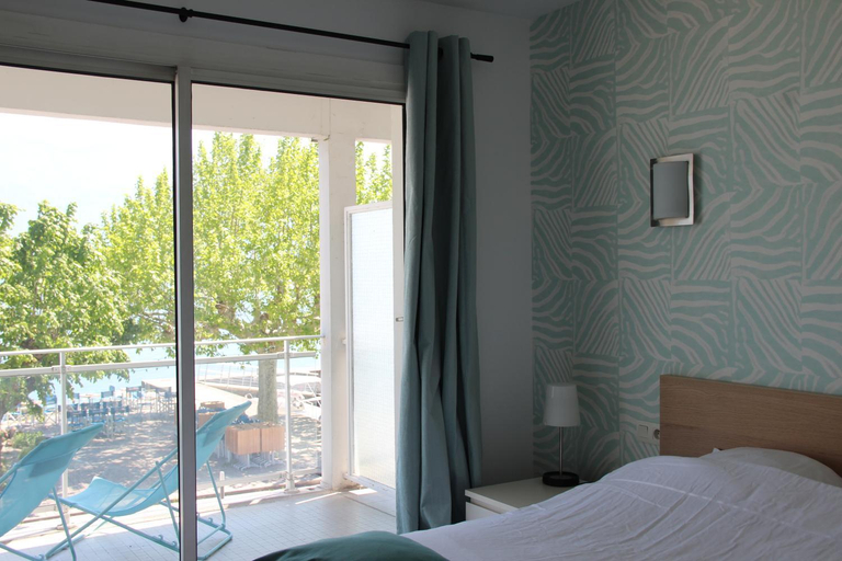 Others 2, Vue Imprenable Sur Le Lac Du Bourget, Savoie