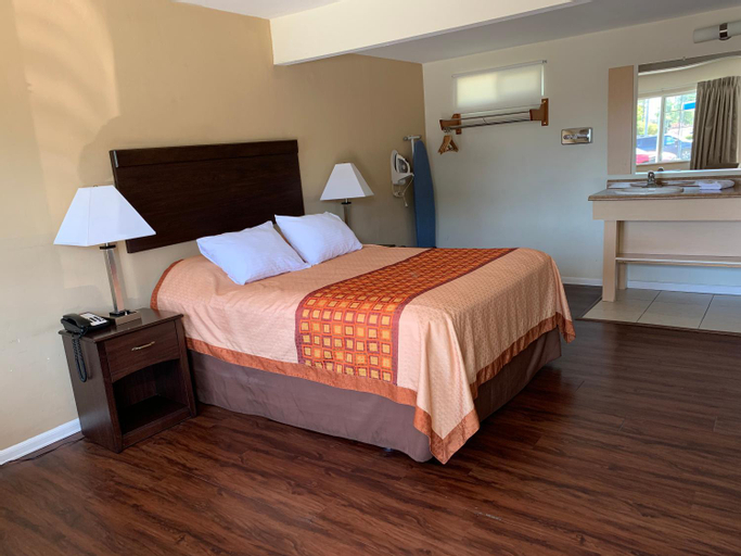 Bedroom 9