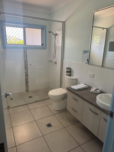 Bathroom 3, QCWA Kissing Point Units, North Ward-Castle Hill