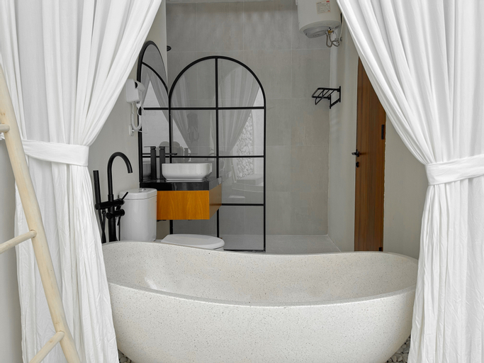Bathroom 3