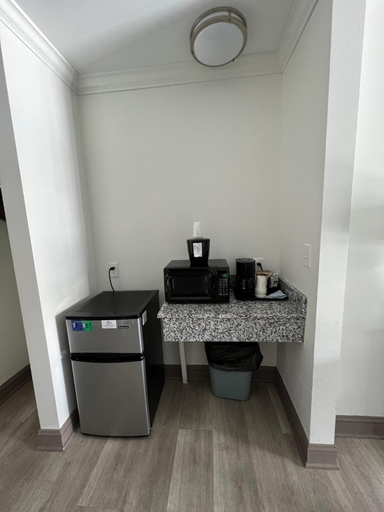 Dining Room 10