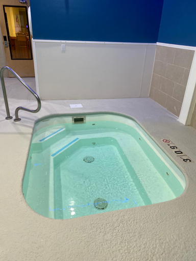 Bathroom 3, Holiday Inn Express Metropolis By IHG, Massac