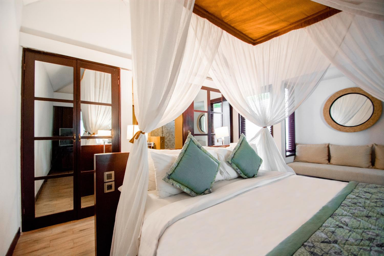 Bedroom 30