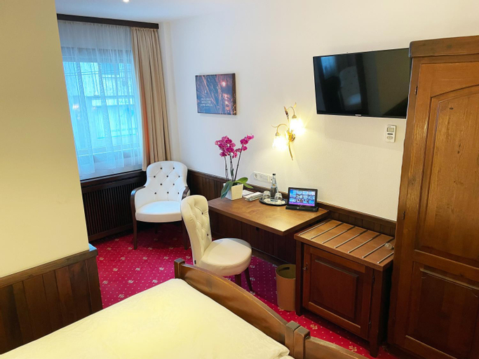 Bedroom 6