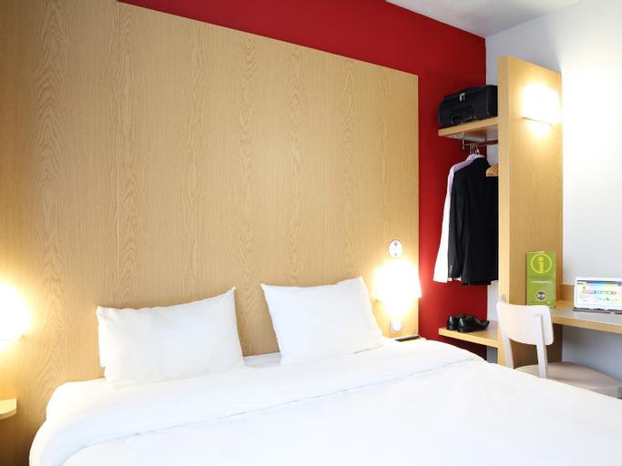 Bedroom 16