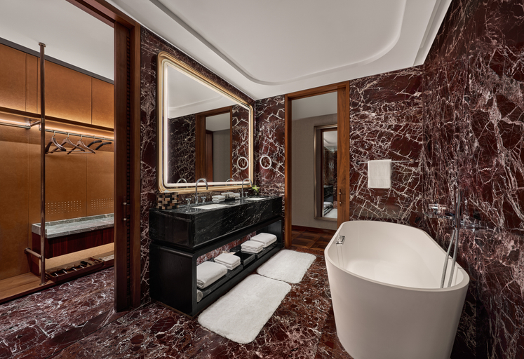 Bathroom 19