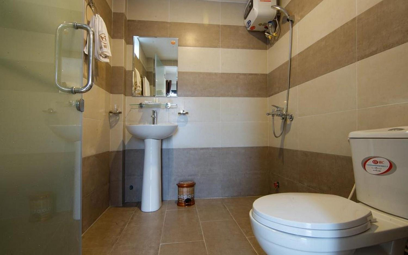 Bathroom 4, Poetic Hue Hotel, Huế