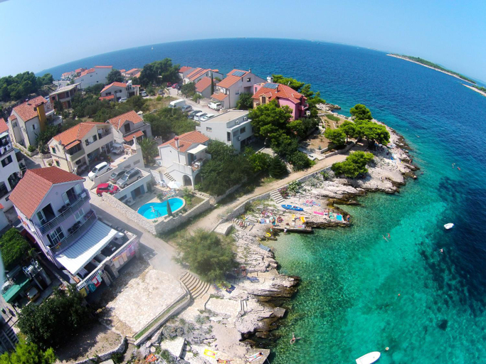 Others 3, Apartments Mia Bilo, Primošten
