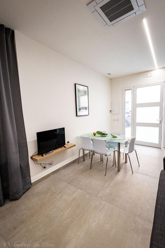 Others 5, Sikelia Apartments, Ragusa