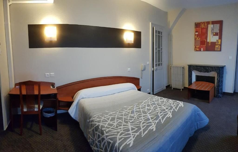 Bedroom 4, Hôtel De La Paix, Pyrénées-Atlantiques